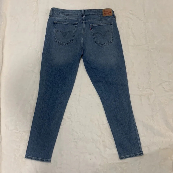 Levi’s Women's 711 Mended Skinny Jeans - Picture 2 of 4